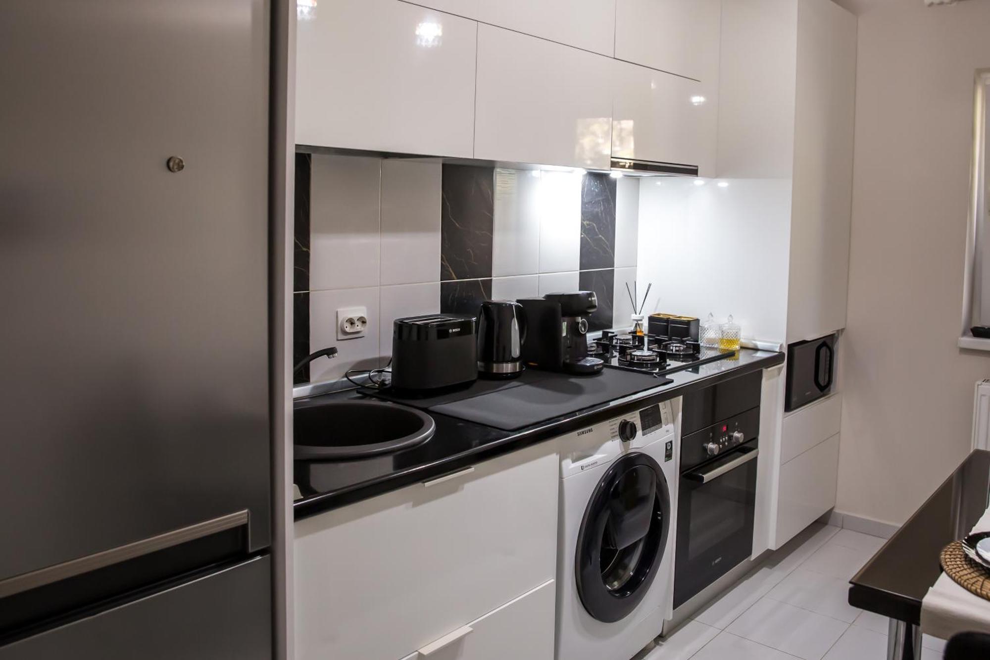 Jsn House - Private Parking & Premium Services Bucureşti Ngoại thất bức ảnh
